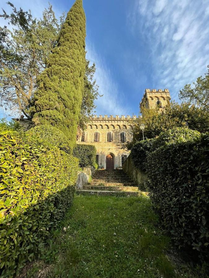 Casa La Torre Un Castello Alle Porte Di Firenze Luaran gambar