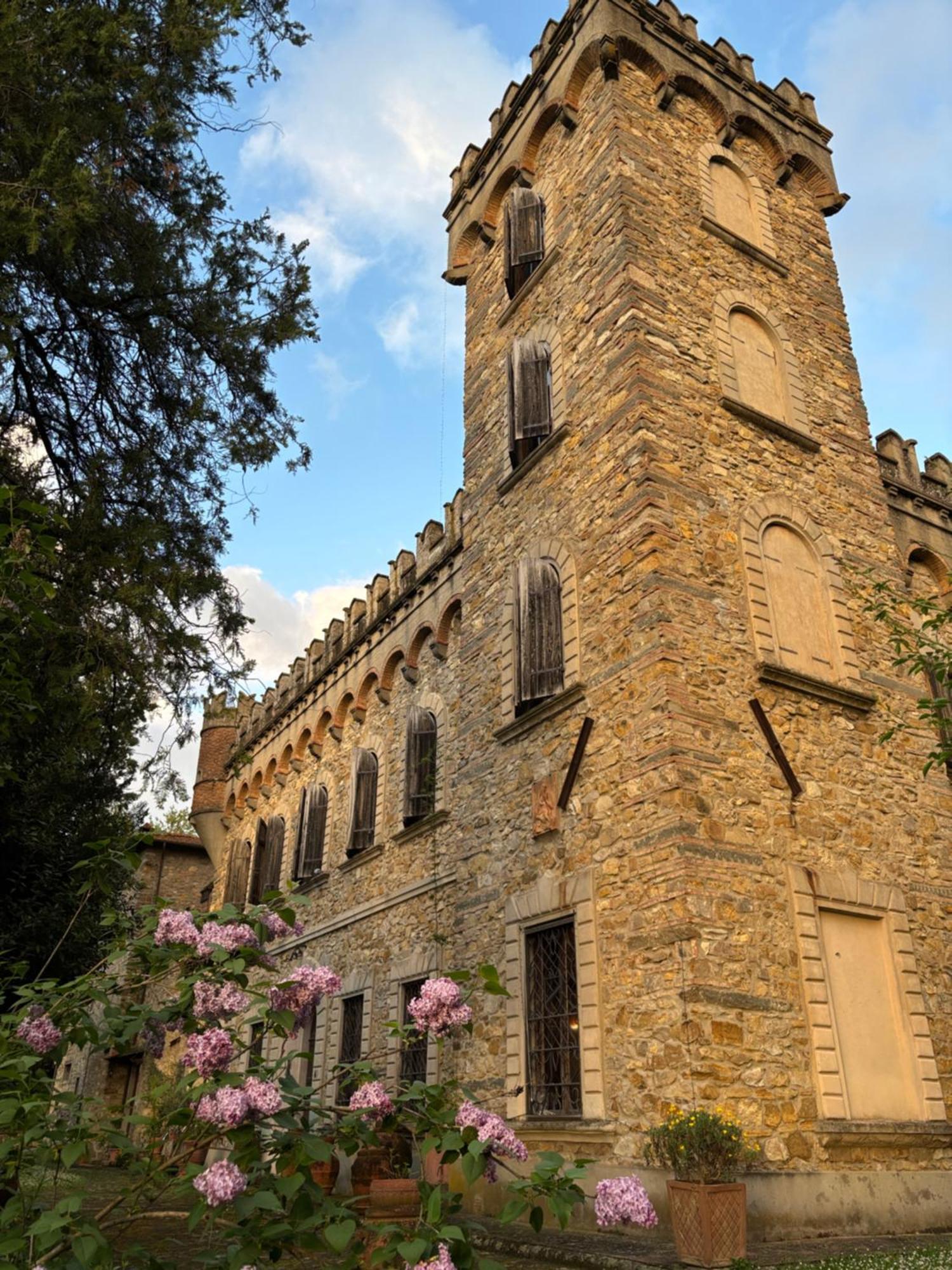 Casa La Torre Un Castello Alle Porte Di Firenze Luaran gambar